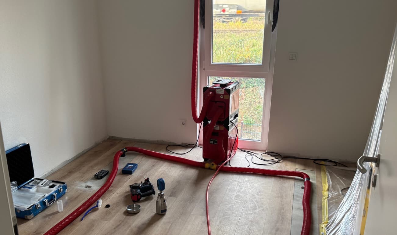 Professionelle Trocknung nach Wasserschaden durch RN Sanierung GmbH